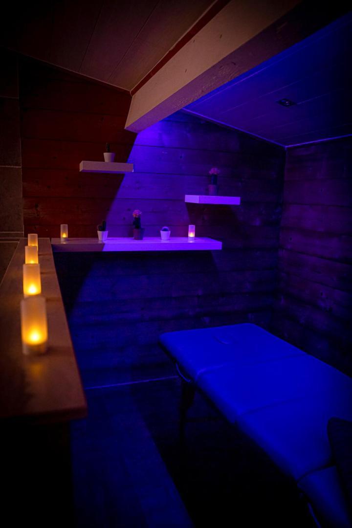 Le Spa Du Cabanon: Cabanon De Luxe Avec Spa Entierement Privatif Aye 외부 사진